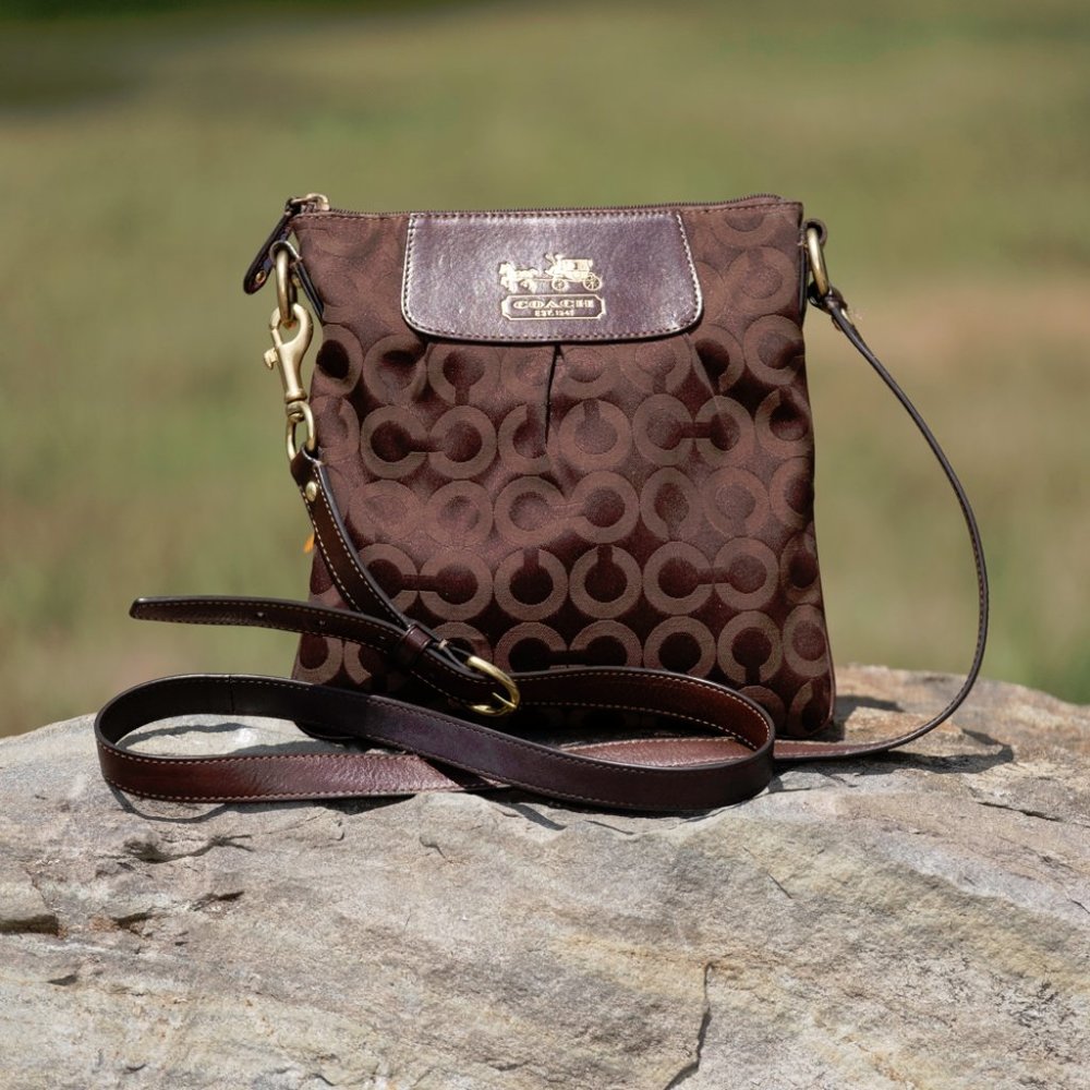 COACH Op Art Crossbody Swingpack Brown  41992